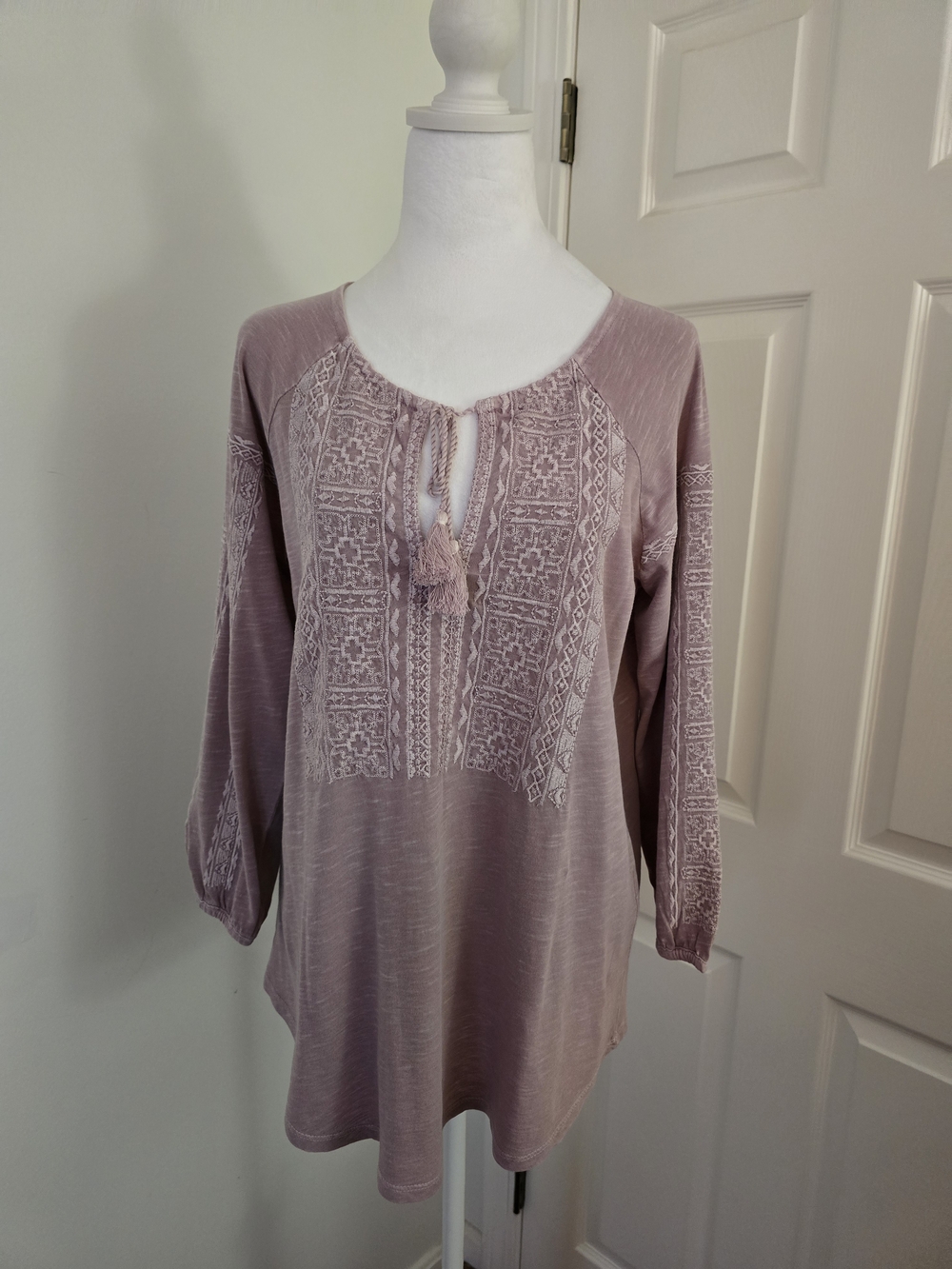 Lucky Brand Mauve Pink Embroidered 3/4 Sleeve Tassel Tunic Sz. (M)